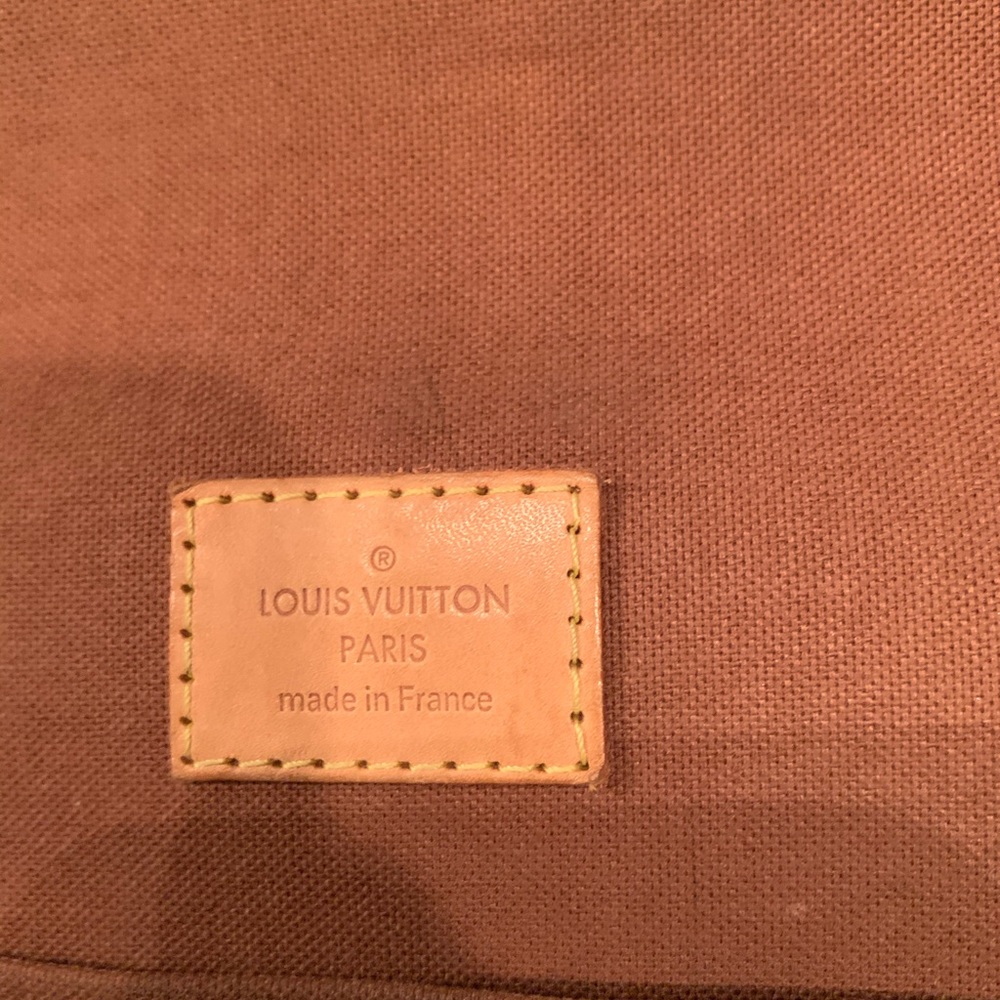 Good condition Louis Vuitton crossbody - Picture 5 of 11